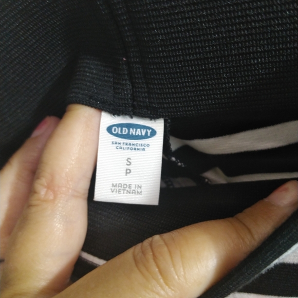 Old Navy Black and White Striped Skirt Size S - Picture 5 of 5